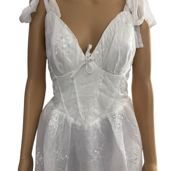 NWT Lulus Aero White Embroidered Tie Strap A Line Midi Dress Size Large - Picture 5 of 12